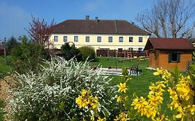 Familienbauernhof Strassbauer